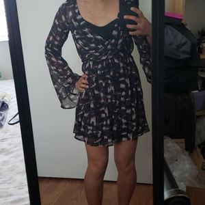 A&F bellsleeve dress